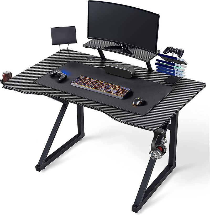 Yaheetech Gaming Desk — Easy-to-Install Reversible Corner Desk
