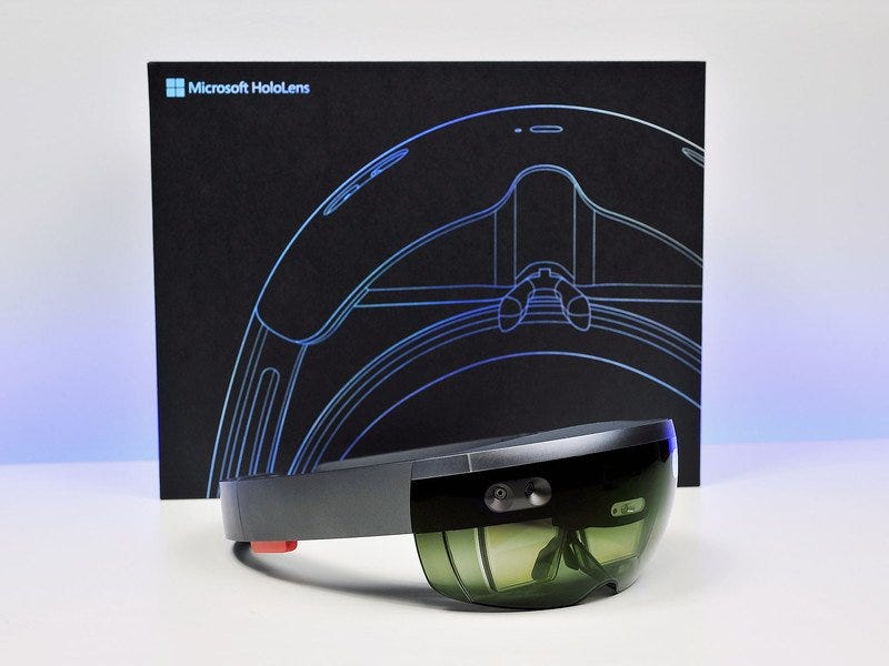 Microsoft's HoloLens gets a virtual tape measure to let you get the size of anything you see