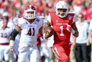 5 December 2015: Houston QB Greg Ward Jr (1) goes 47 yards for a touchdown during the American Athletic Conference Championship game between the Temple Owls and the Houston Cougars at TDECU Stadium in Houston, TX. (Photograph by Steve Nurenberg/Icon Sportswire)