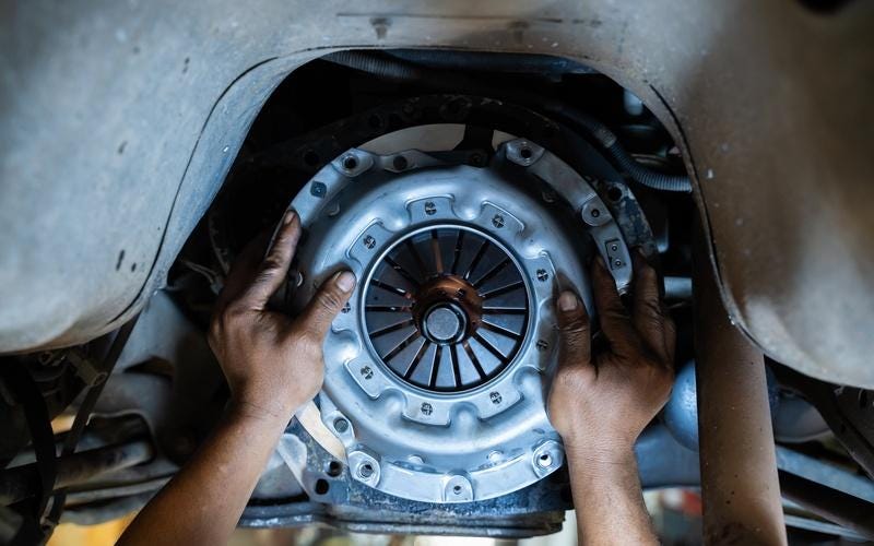 https://www.smautoservice.co.uk/clutch-repair-replacement-trowbridge-uk/