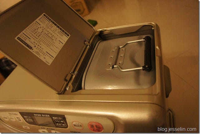 2011 開箱文>煤油暖氣機 DAINICHI FW-565LT 完整開箱文(含耗電測試) - 這裡胡說 JL TALKS