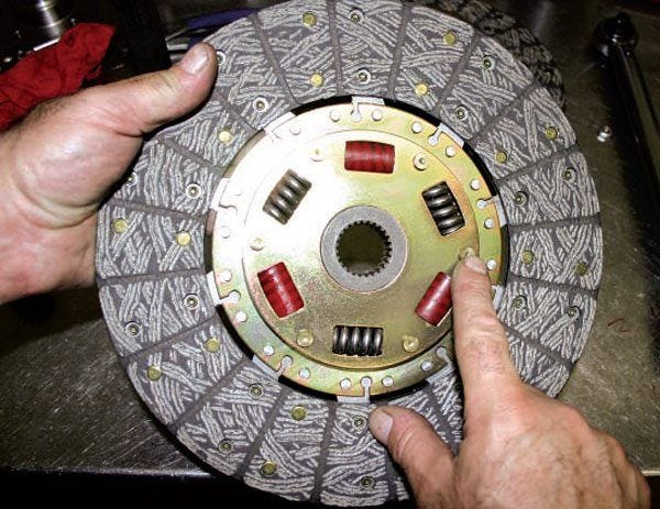 https://www.smautoservice.co.uk/clutch-repair-replacement-trowbridge-uk/