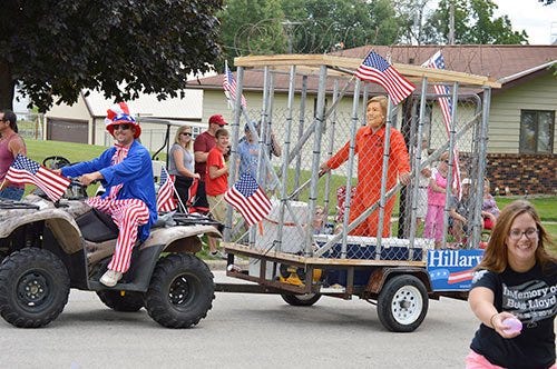 They were ALREADY having parades with Hillary in a CAGE beforeTrump advised to shoot her.