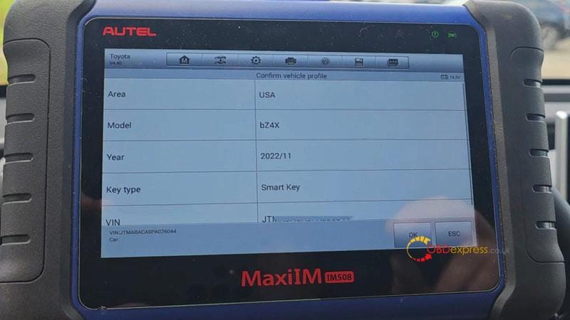 Autel IM508 および Obdstar 30PIN ケーブルに 2023 トヨタ BZ4X キーを追加