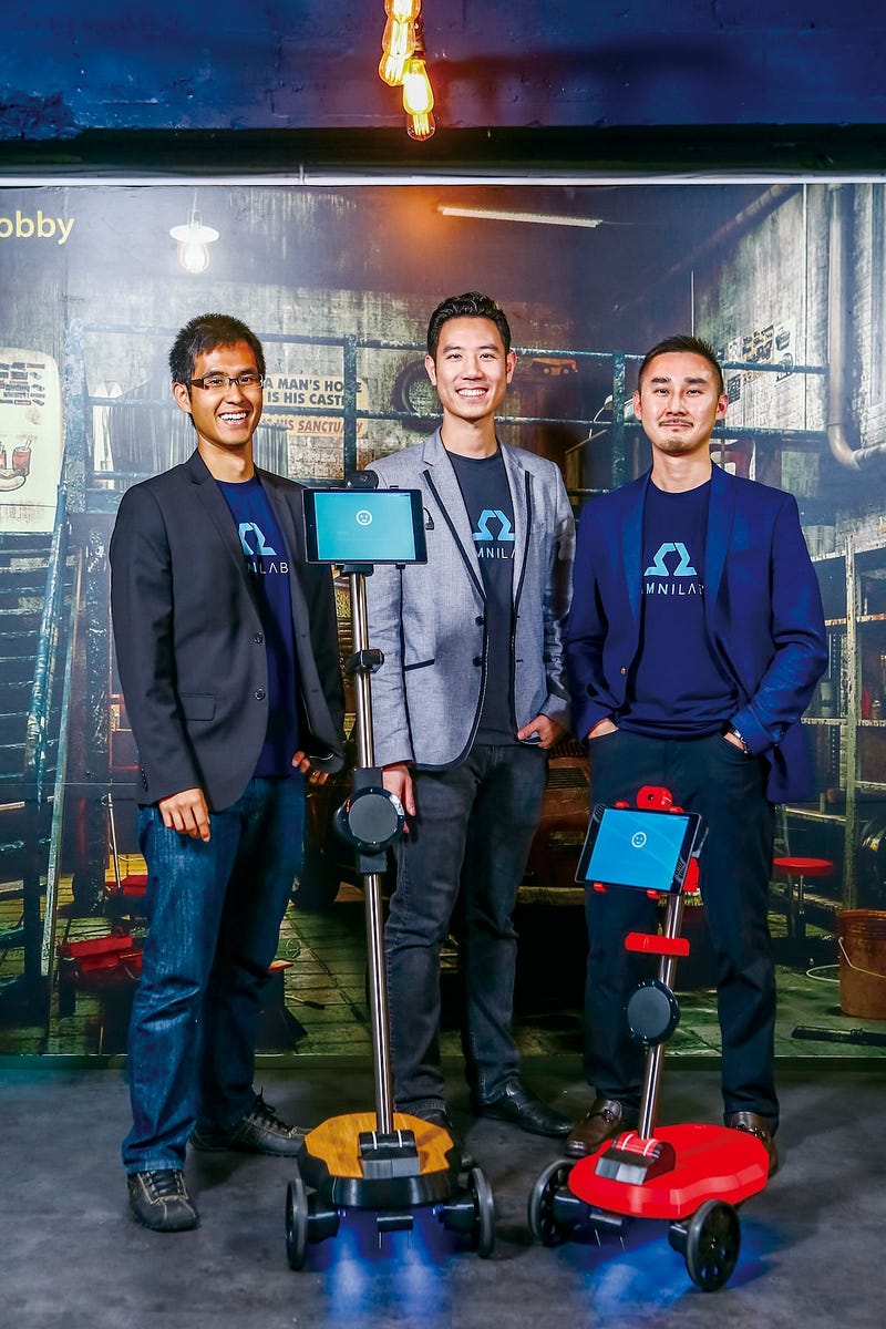 Kambria founders Thuc Vu, Jared Go, Tingxi Tan OhmniLabs robot OhmniBot