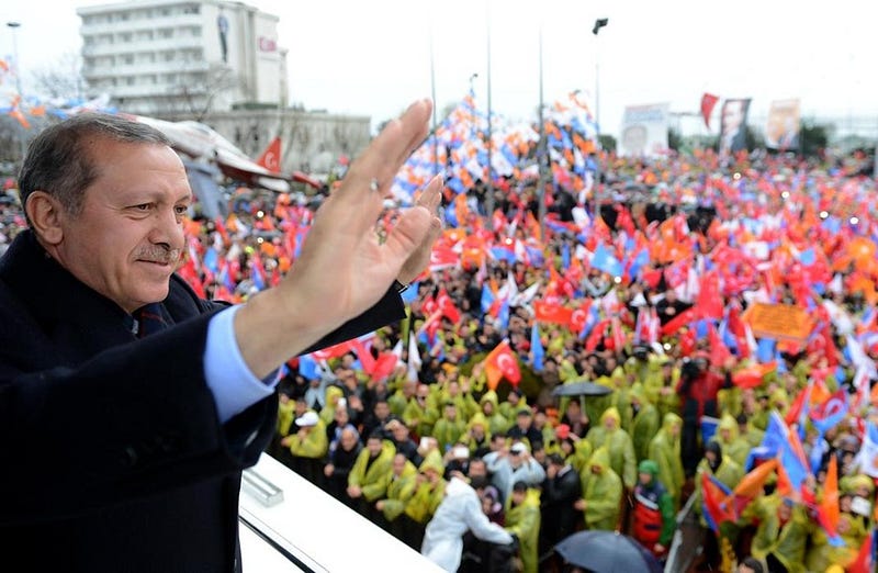 أردوغان يدعو ملايين الأتراك للتظاهر ضد الانقلاب بإسطنبول