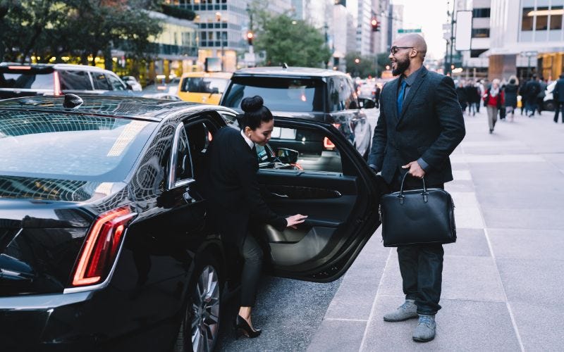 Luxury Airport Shuttle Orlando: The Smart Choice for Comfortable and S Luxury Airport Shuttle Orlando: The Smart Choice for Comfortable and S