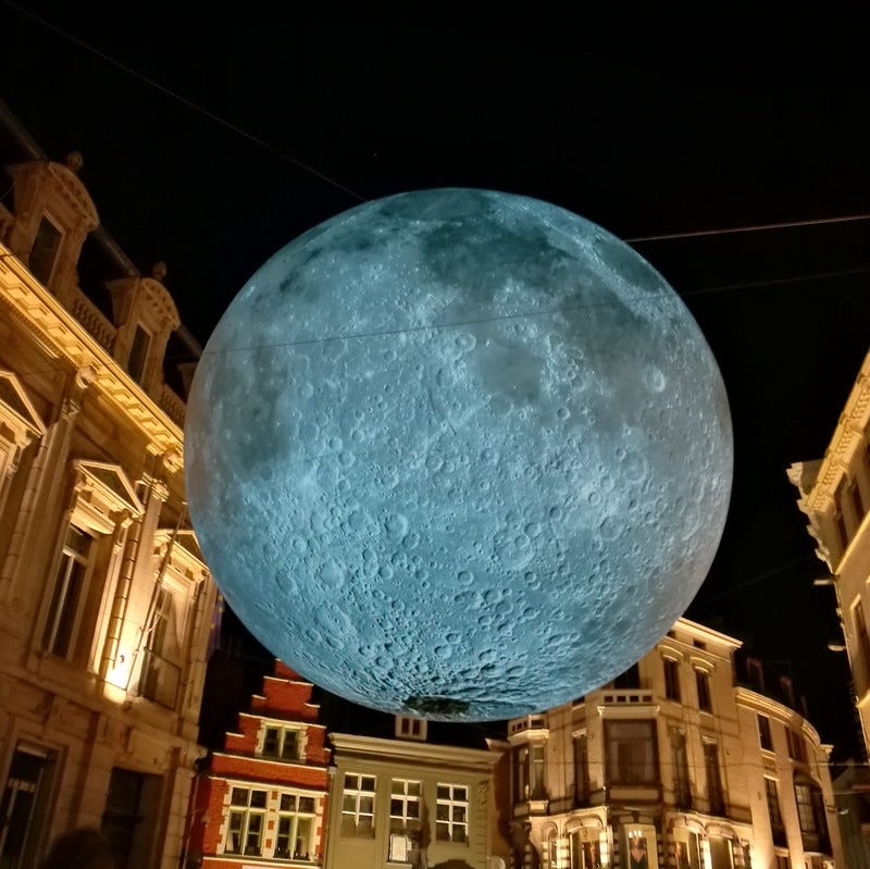 lichtfestival museum of the moon