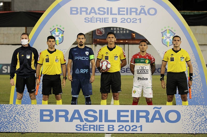 Brusque e Londrina também brigam contra o rebaixamento da Série B do Brasileirão. 