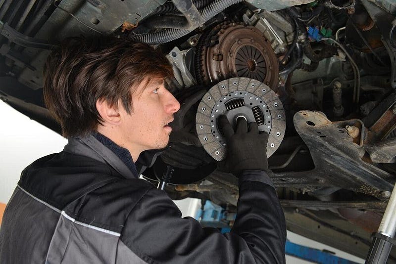 https://www.smautoservice.co.uk/clutch-repair-replacement-trowbridge-uk/