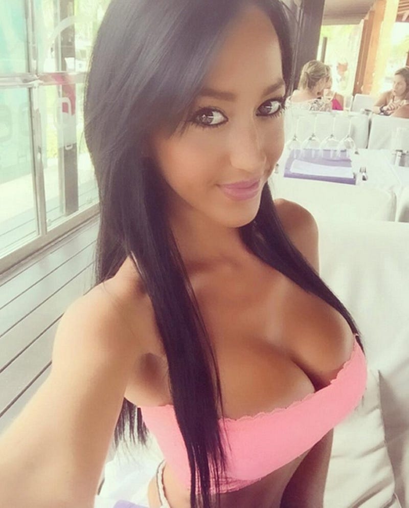 Aurah Ruiz6