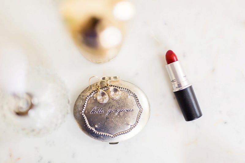 City Chic Marble Inspired Wedding Ideas via TheELD.com