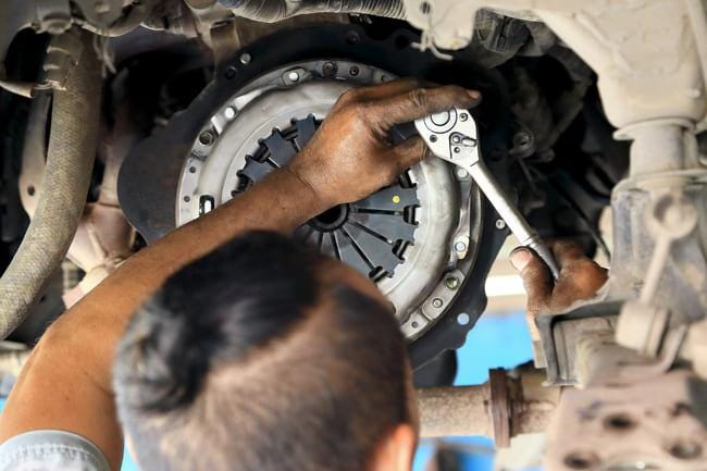 https://www.smautoservice.co.uk/clutch-repair-replacement-trowbridge-uk/
