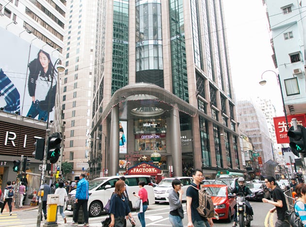 Lee Theatre Plaza in Causeway Bay