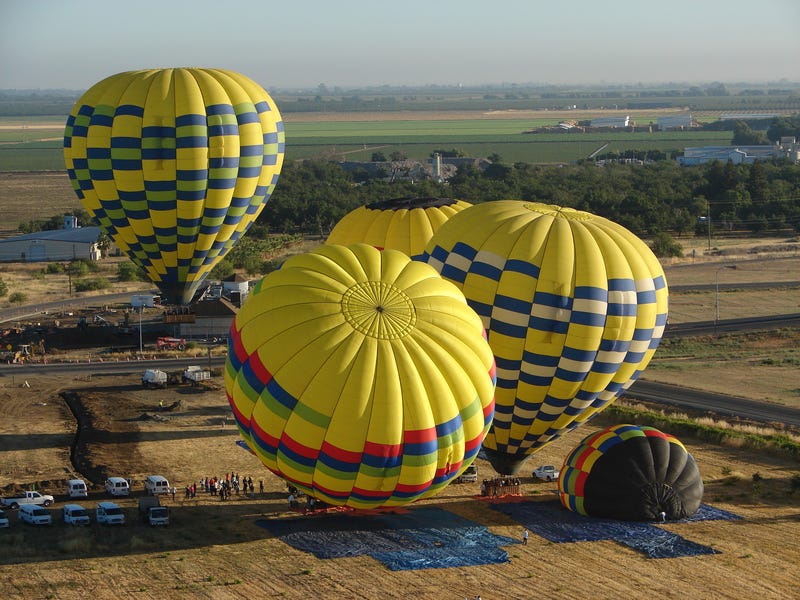 Wind On A Beautifully Planned Napa Balloon Ride Followed By An Award Winning Champagne Brunch And Professional Wine Tour