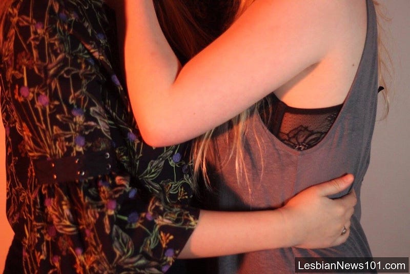 lips lesbian lgbtq love lesbianblog lesbianromance lesbianlove lesbiankiss