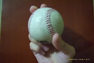 台灣棒球維基館中民眾自己拍攝介紹球種