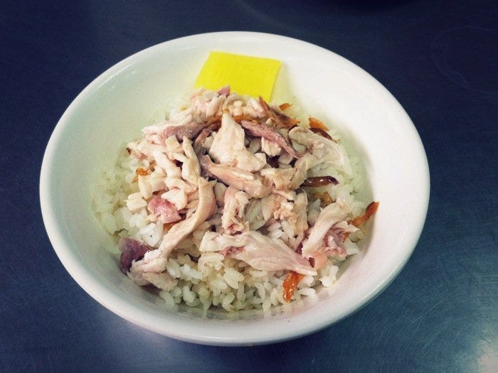劉里長伯，最平凡卻也最難忘懷的一碗雞肉飯。