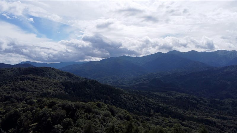 Mountains Galore. Looking south towards the Asahi Renpo from Daizumori-yama.