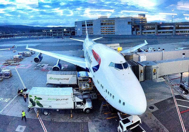 747 at the gate