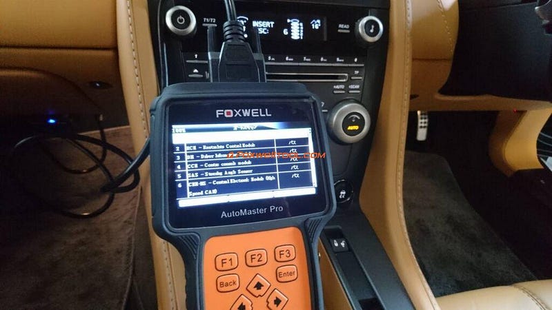 Foxwell NT644 Pro Aston Martin 2009 VantageV8診断が確認されました