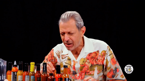 Jeff Goldblum trying a hot sauces and not liking it