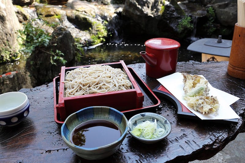 Soba noodles with tempura as an example of what is not a good to eat on a ketogenic diet in Japan