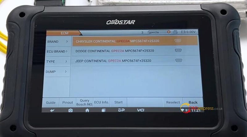 OBDSTAR DC706 を使用したクライスラー コンチネンタル GPEC2A ECU の読み取りと書き込み