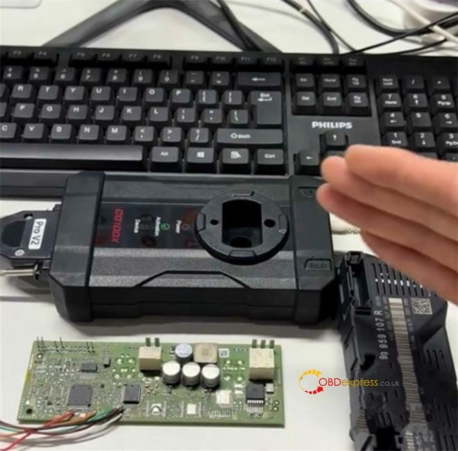 Repair Audi Rear Tailgate D70F3373 MCU by CG100X