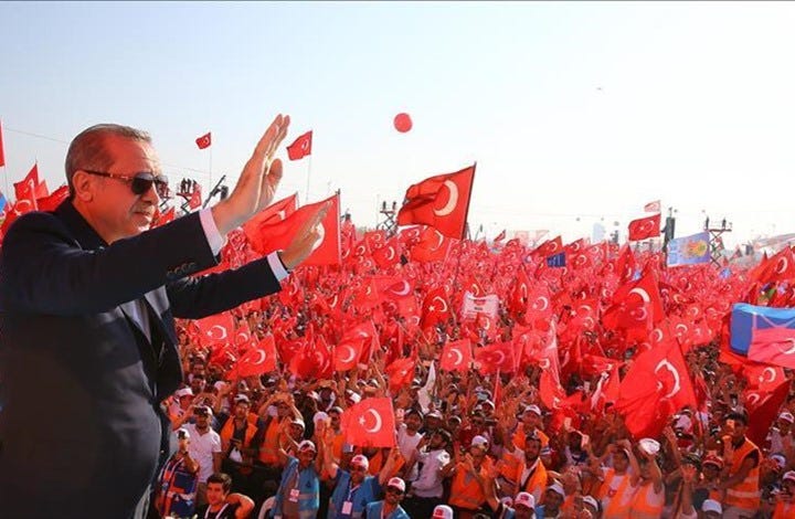 صحيفة أمريكية: محاولة الانقلاب عززت صلة أردوغان بأنصاره