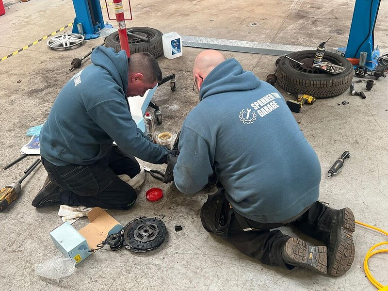 https://www.smautoservice.co.uk/clutch-repair-replacement-trowbridge-uk/