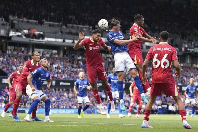 Cetak Rekor Baru untuk Liverpool, Mohamed Salah Pilih Merendah ITU_GOL live chat