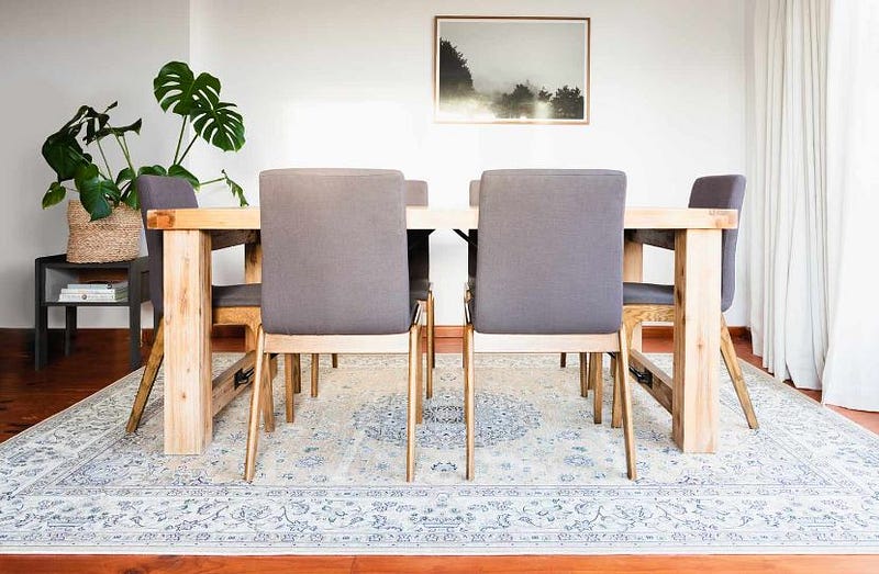 7 Ways to Style Your Dining Room for the Christmas Holidays