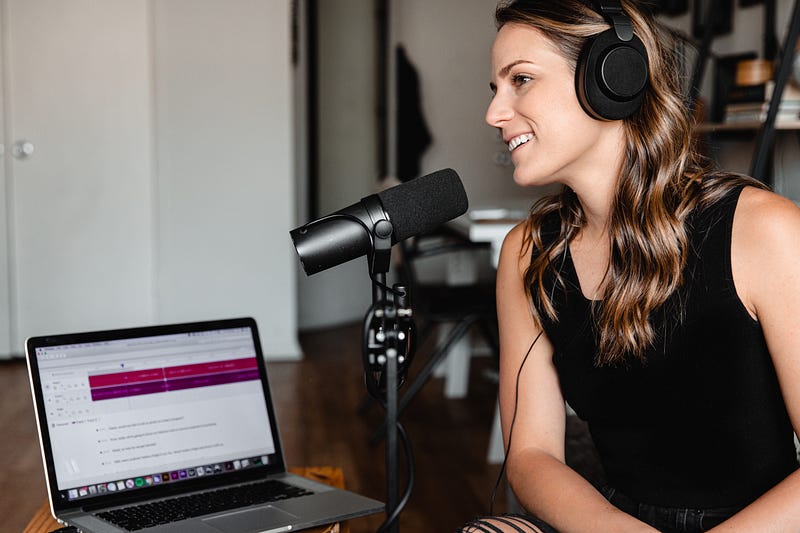 7 Tools to Help You Kickstart, Grow and Monetize Your Podcast