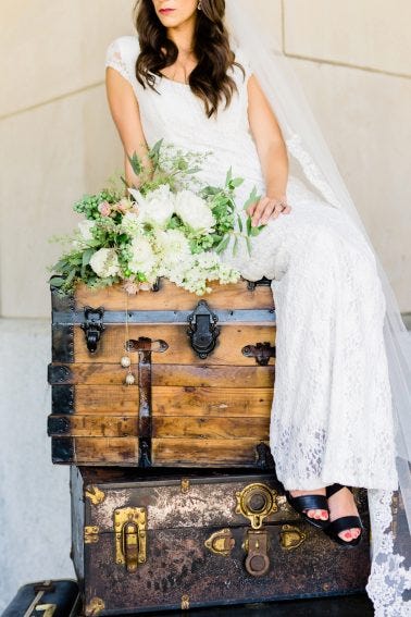City Chic Marble Inspired Wedding Ideas via TheELD.com