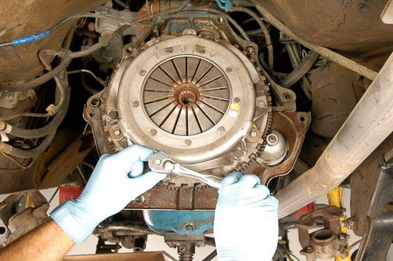 https://www.smautoservice.co.uk/clutch-repair-replacement-trowbridge-uk/