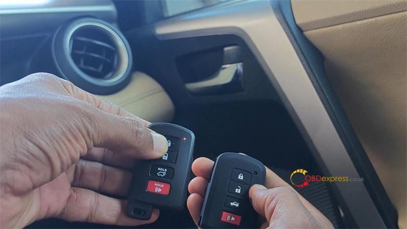 XTOOL D7 Add 2018 Toyota RAV4_Camry_Corolla Smart Key