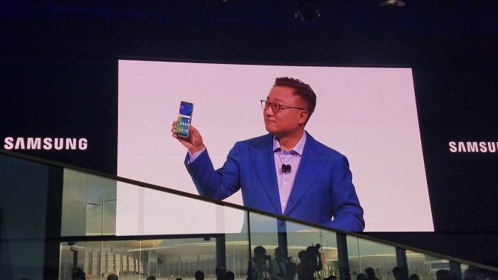 Lançamento em Agosto: o melhor smartphone já produzido.