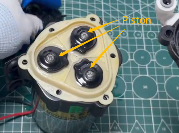 Piston