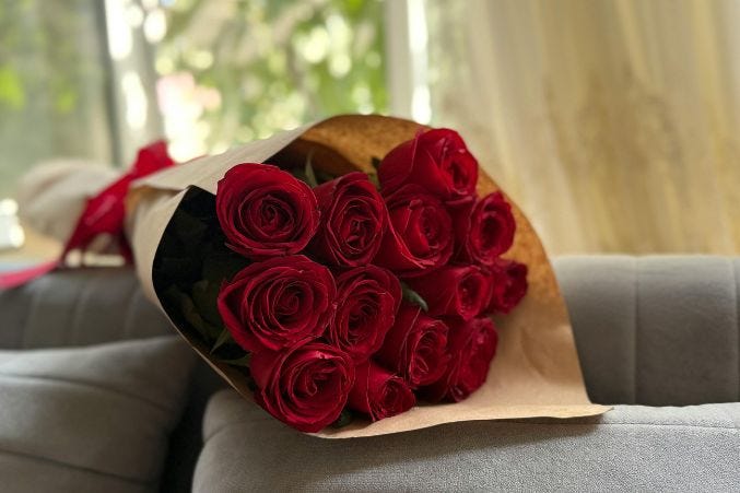 Best Anniversary Flowers by Year and What They Quietly Say