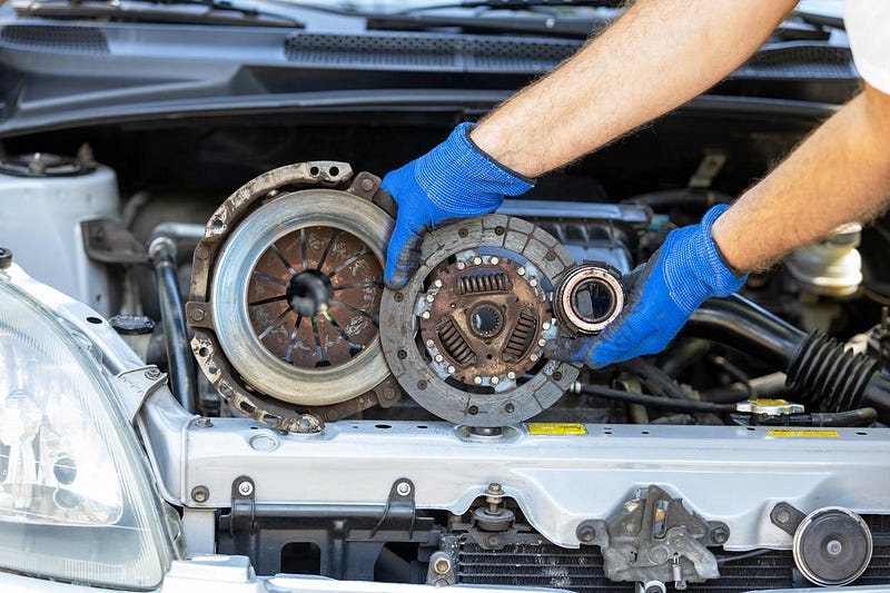 https://www.smautoservice.co.uk/clutch-repair-replacement-trowbridge-uk/