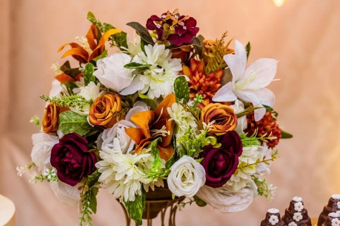 Best Anniversary Flowers by Year and What They Quietly Say