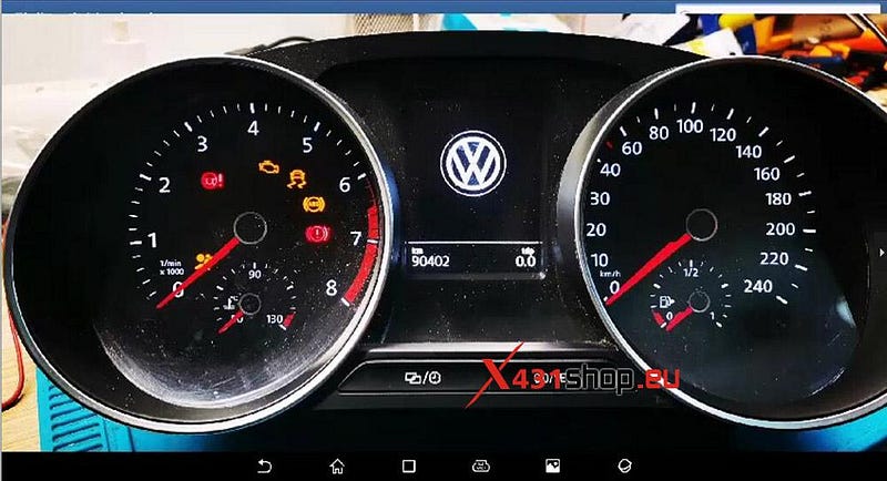   IMMO VW Polo MQB NEC35XX 2016    LAUNCH-X431 PAD VII