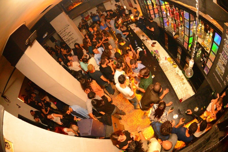 Vent's Awesome Bar courtesy of CairoScene.com