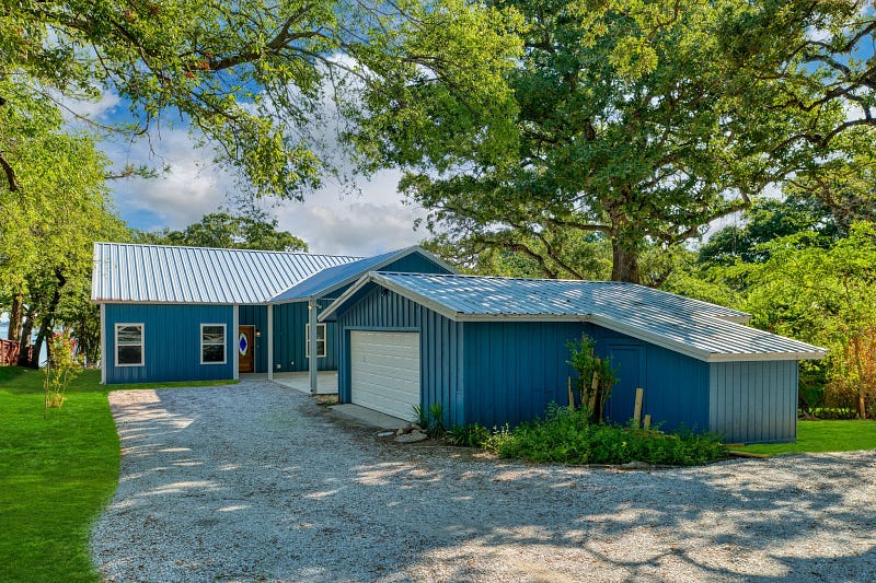 Lovely AllBlue Eagle Mountain Lake Barndominium by HL Custom Homes