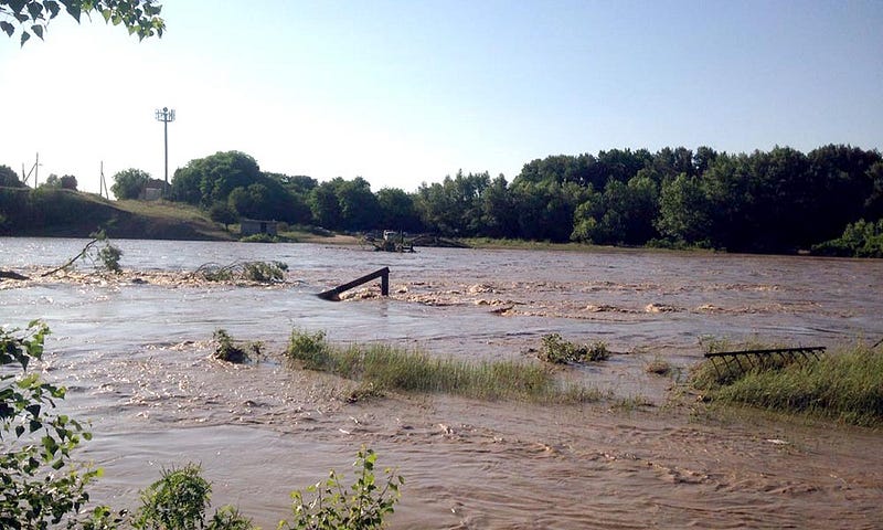 Восемь сел в Кочубеевском районе остались без воды. Фото с места событий
