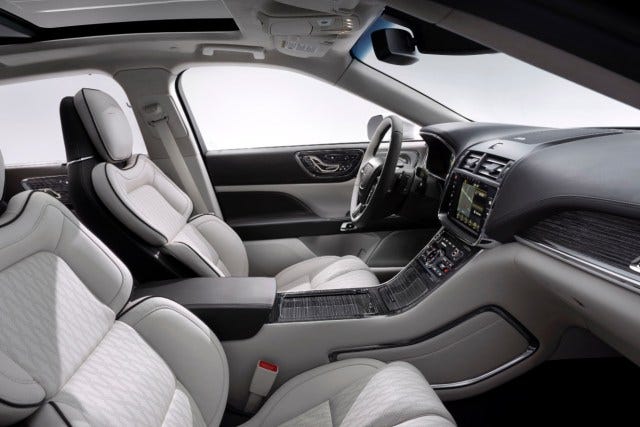 17LincolnContinental_11_HR