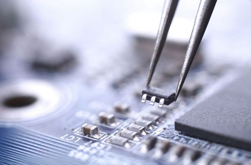 The death of Moore's Law will help us jump from #AI to natural machine intelligence