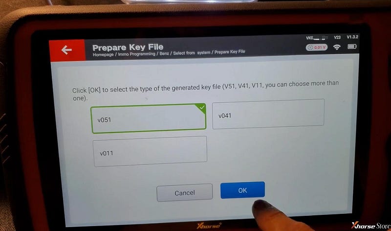 Xhorse VVDI Key ToolPlusによるベンツW211AKLプログラミング