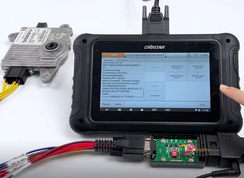 OBDSTAR DC706 で Volvo AISIN AW55 TCM をクローンする方法